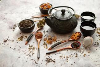 茶品以及其相关的健康益处：以证据为本的讨论